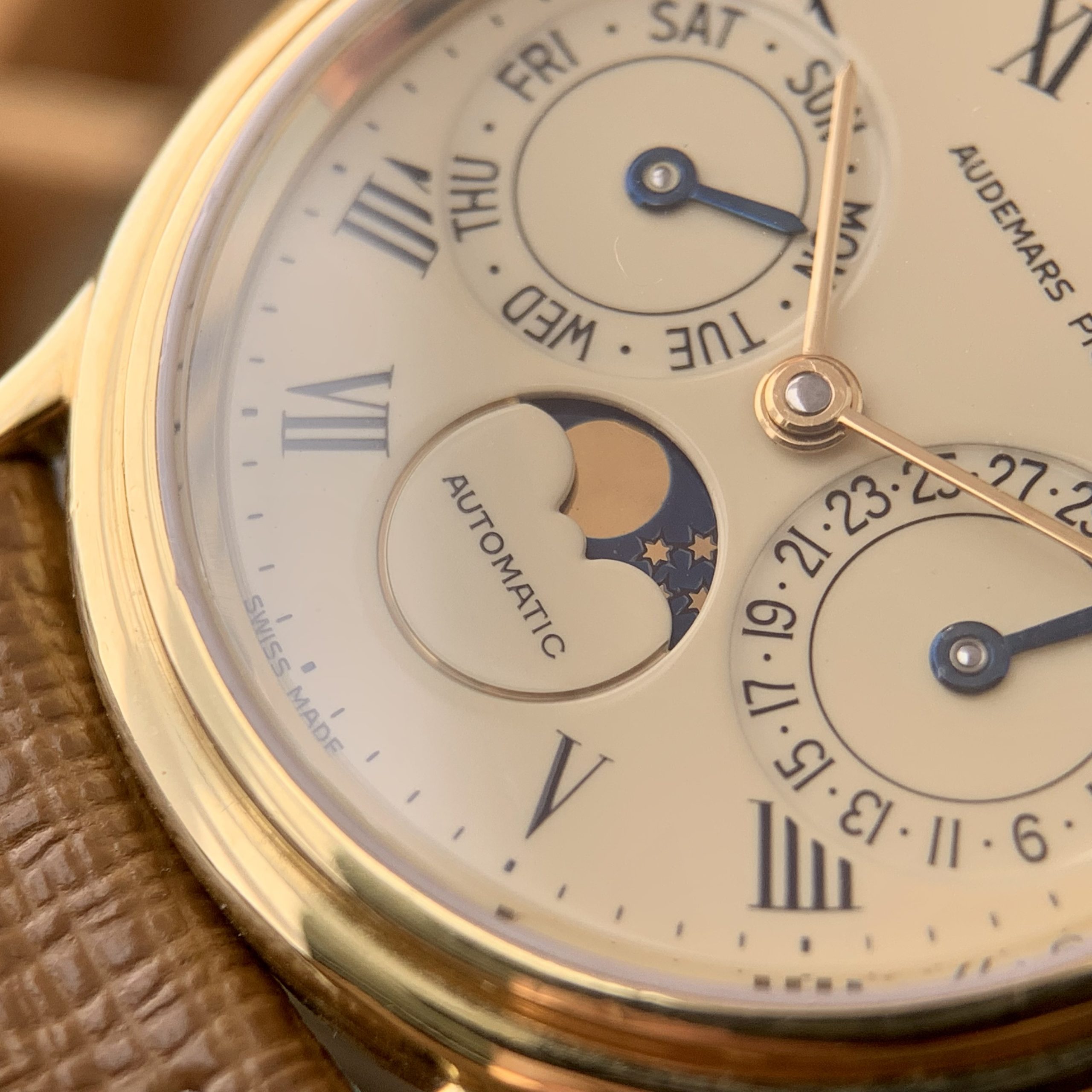 Audemars Piguet Moonphase Day-Date Dress Watch Reference 25589