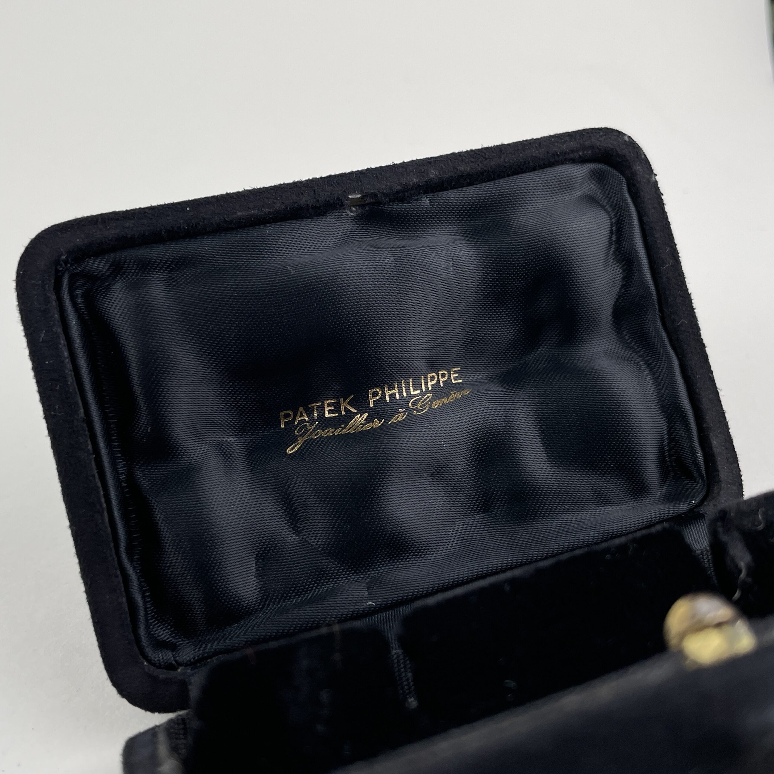 Patek Philippe Nautilus Cufflinks Ref. 9037 in Yellow Gold